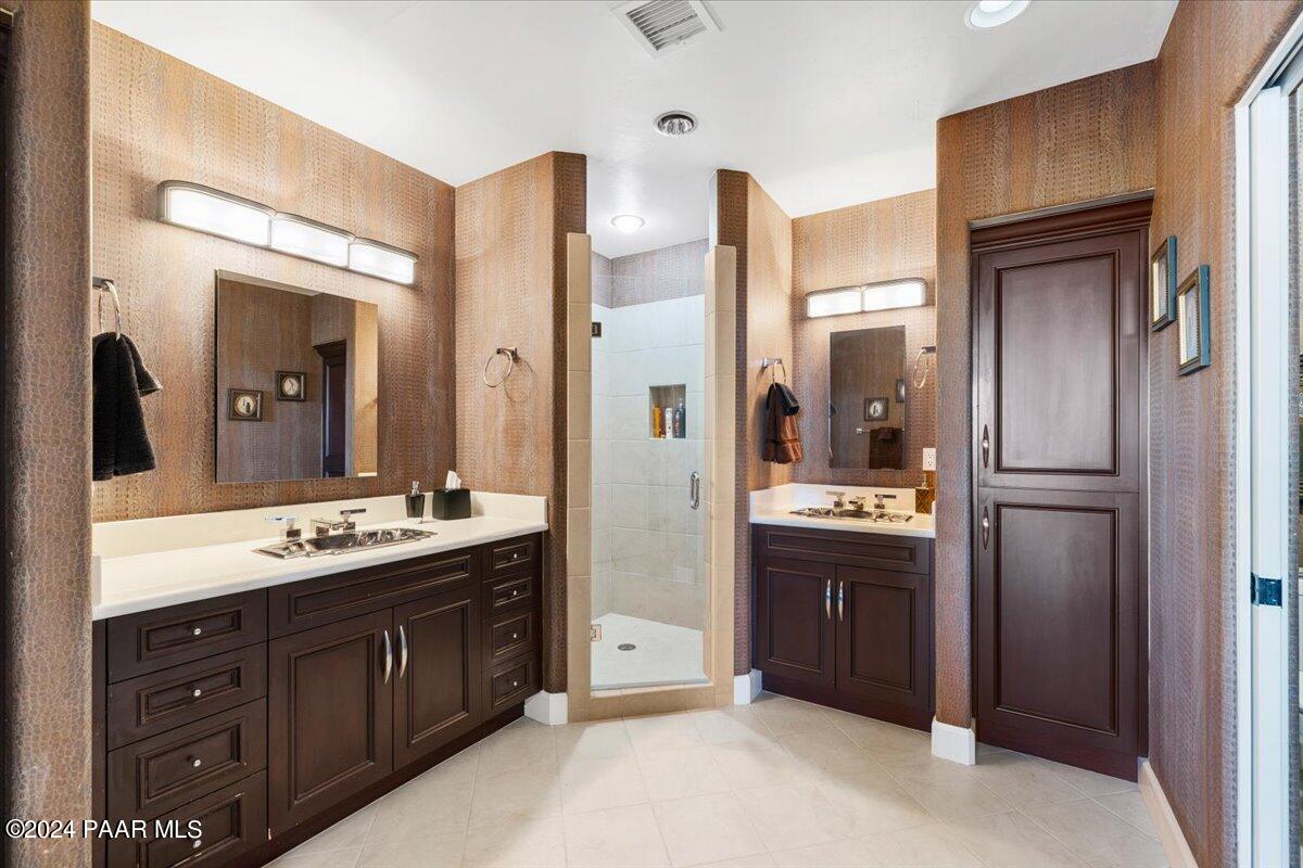 948 Winding Spruce Way