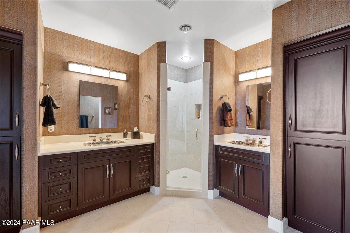 948 Winding Spruce Way