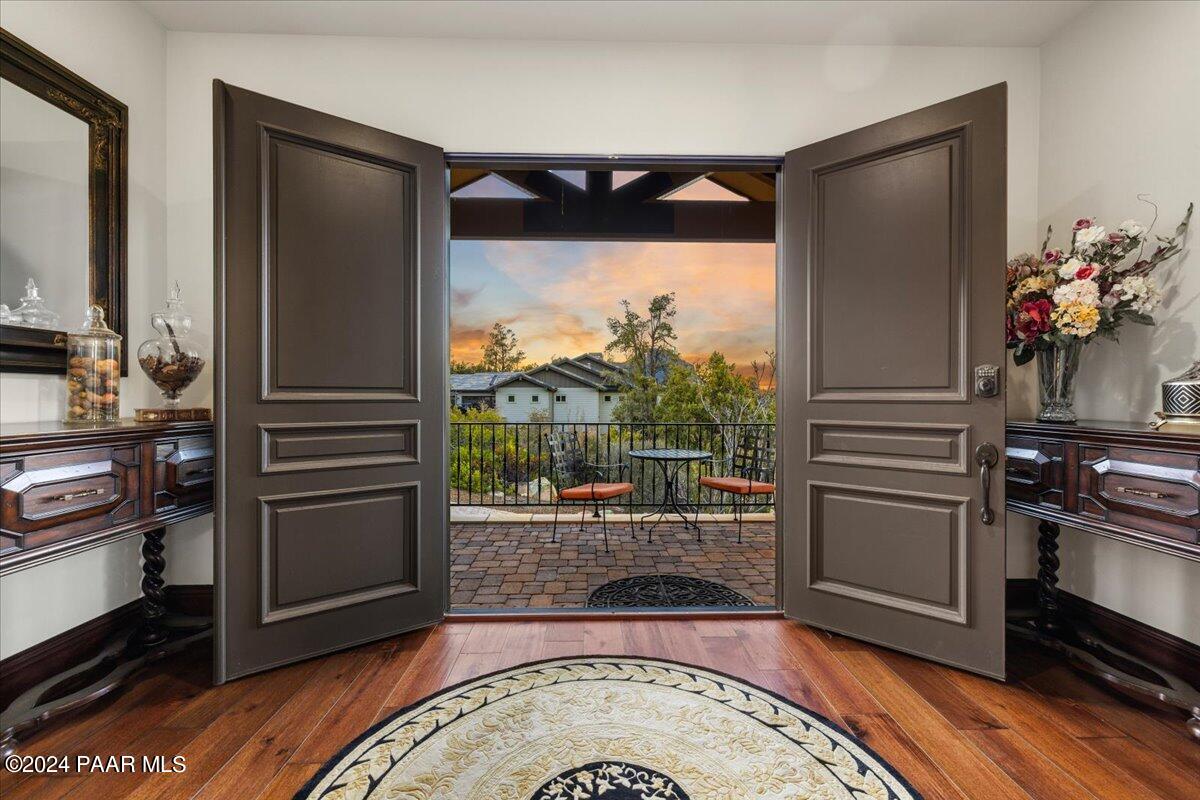 948 Winding Spruce Way