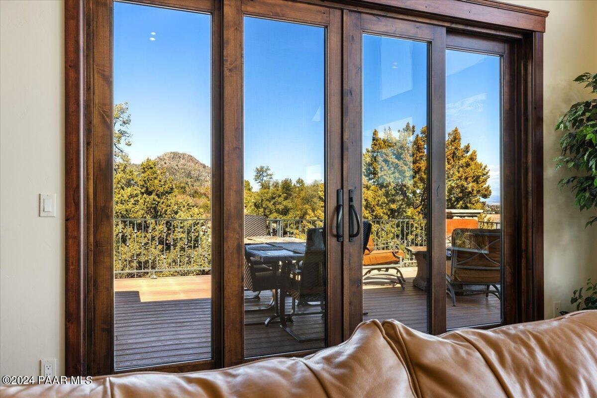 948 Winding Spruce Way