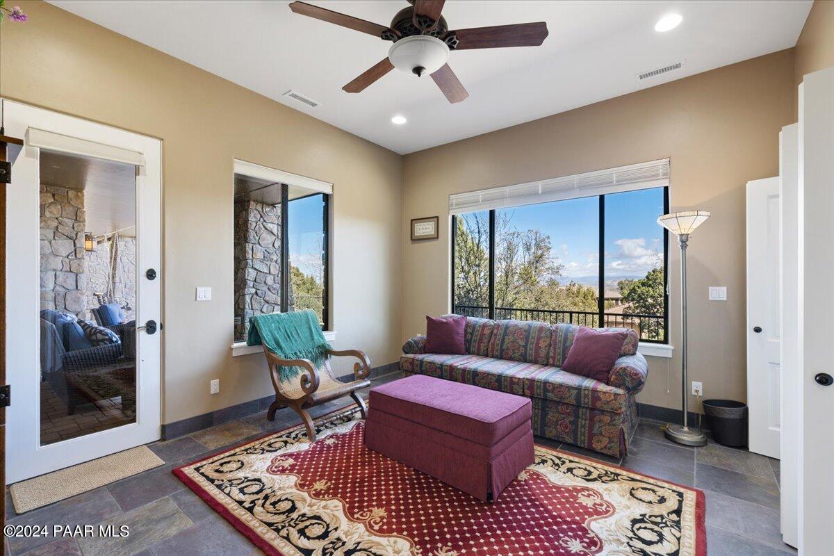 948 Winding Spruce Way