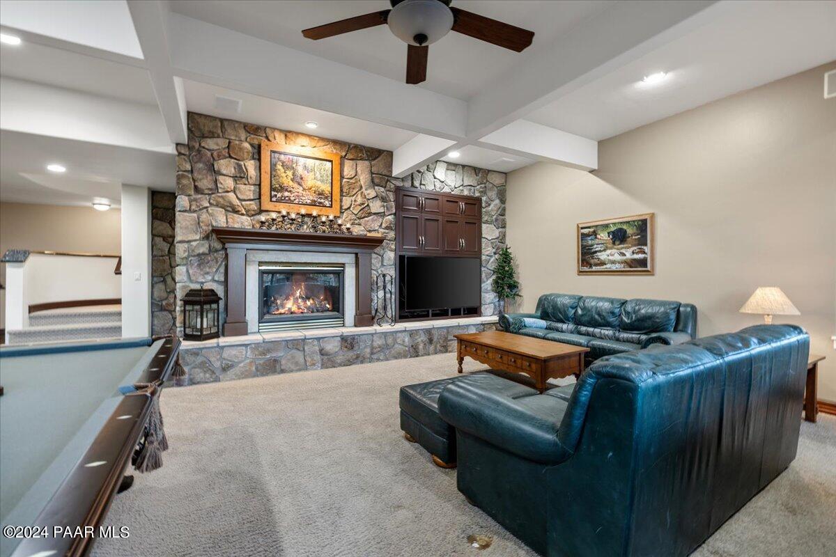 948 Winding Spruce Way