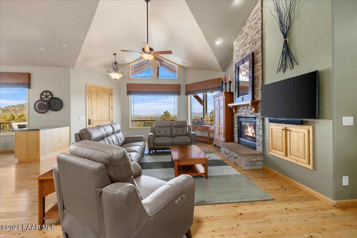 838 Mavrick Mountain Trail