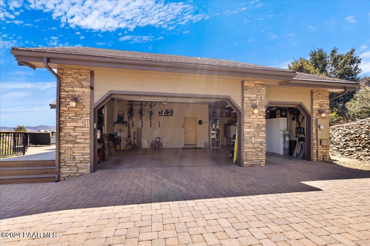 838 Mavrick Mountain Trail