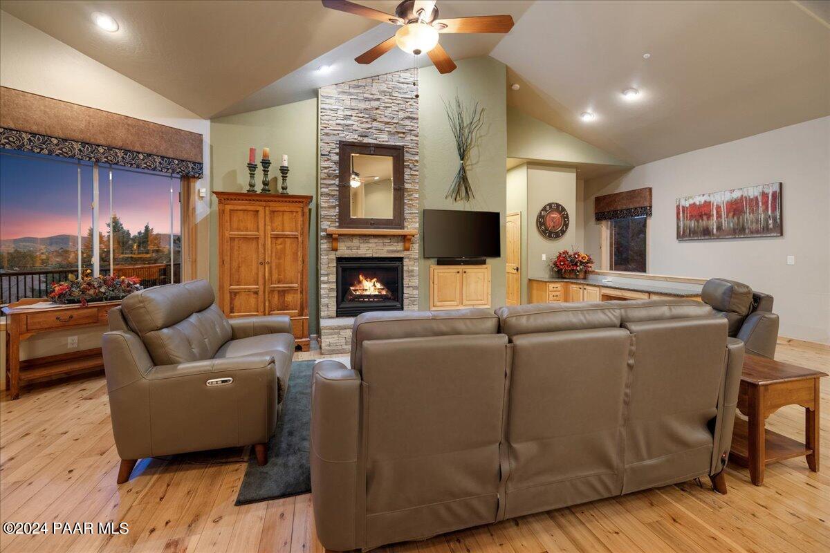 838 Mavrick Mountain Trail