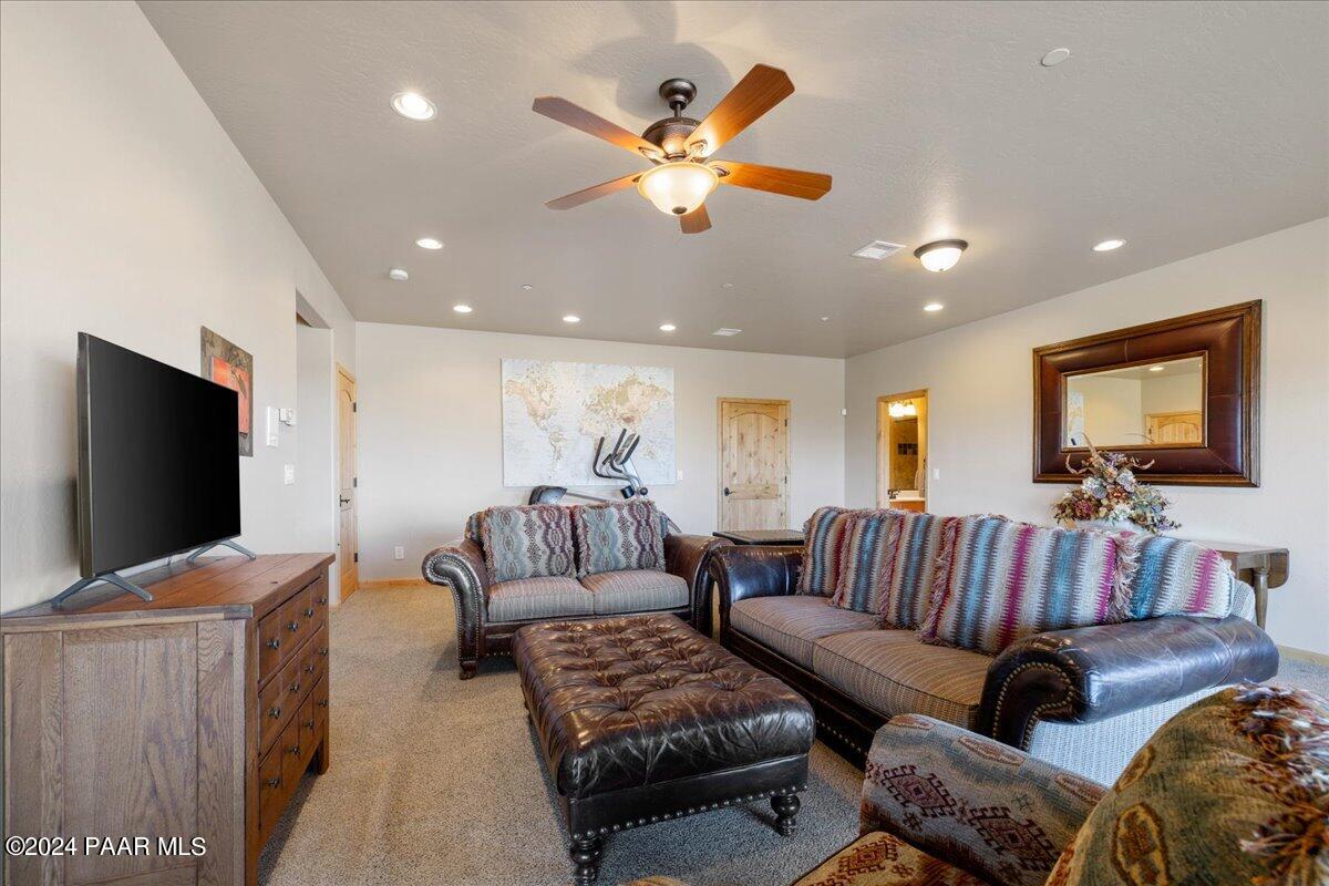 838 Mavrick Mountain Trail