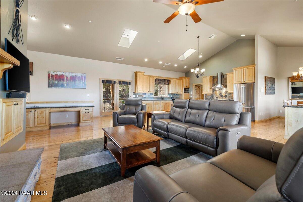 838 Mavrick Mountain Trail