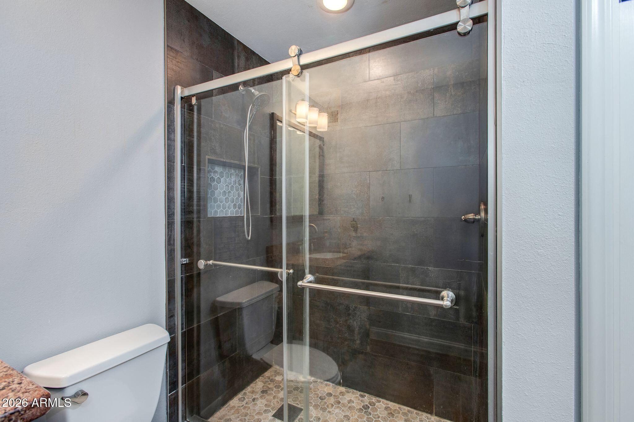 5075 N GRANITE REEF Road