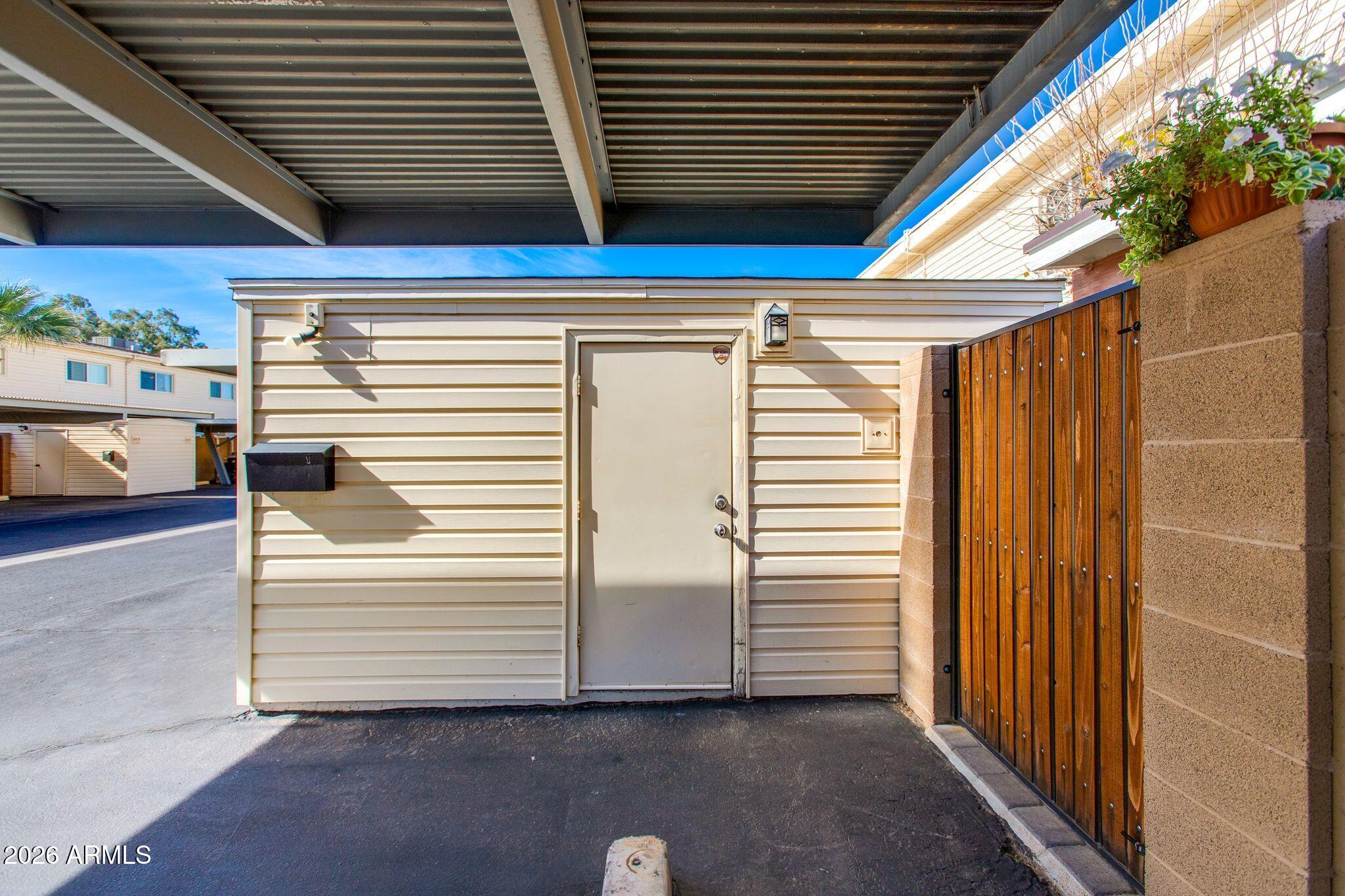 5075 N GRANITE REEF Road