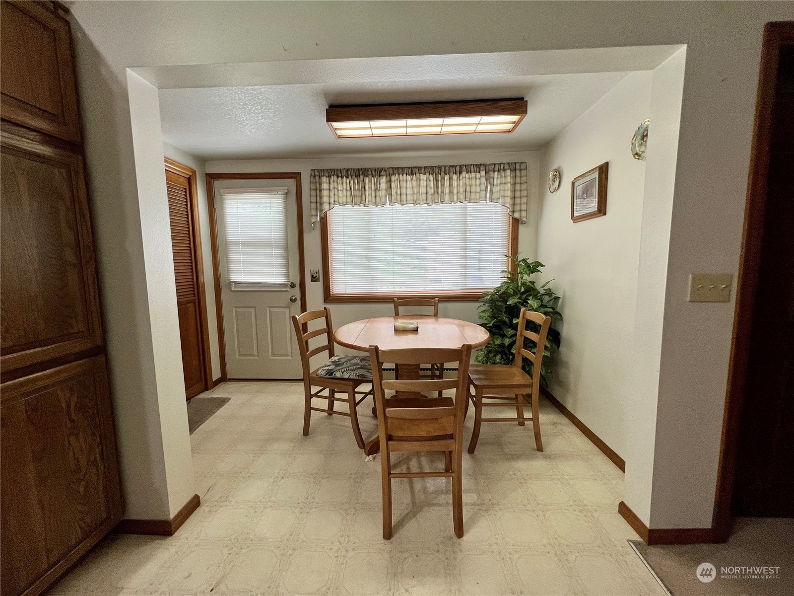 403 S 7th Street