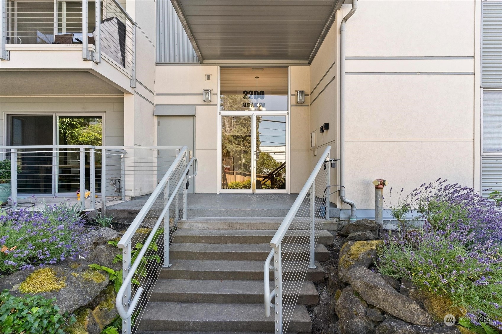 2200 Alki Avenue SW Unit: 201