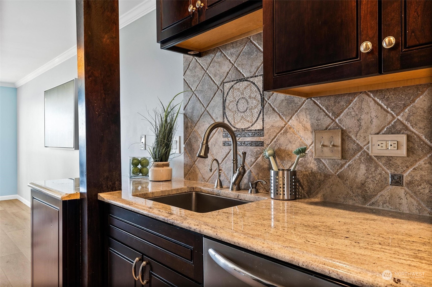 2200 Alki Avenue SW Unit: 201