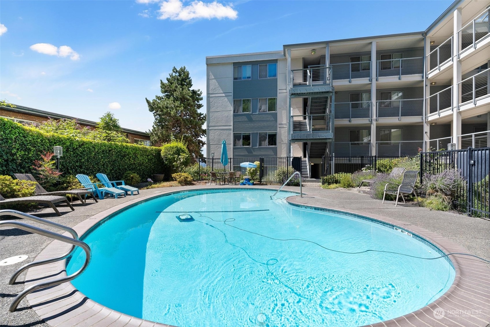 2200 Alki Avenue SW Unit: 201