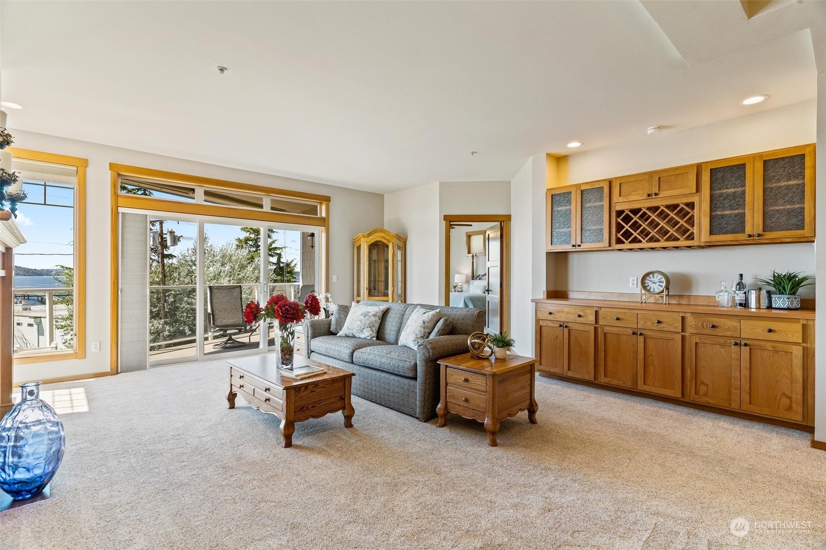 22226 Cliff Avenue S Unit: 204