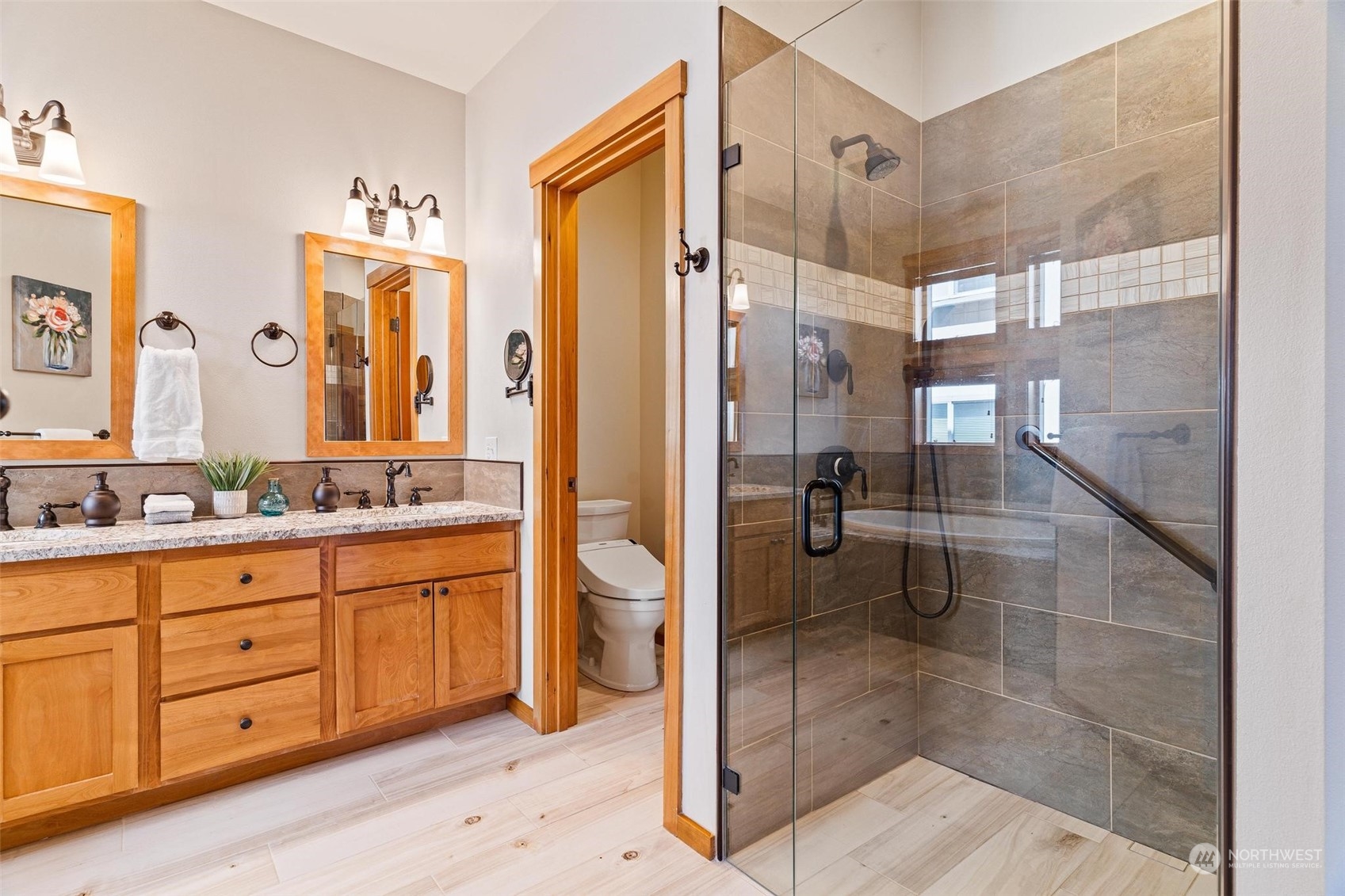22226 Cliff Avenue S Unit: 204