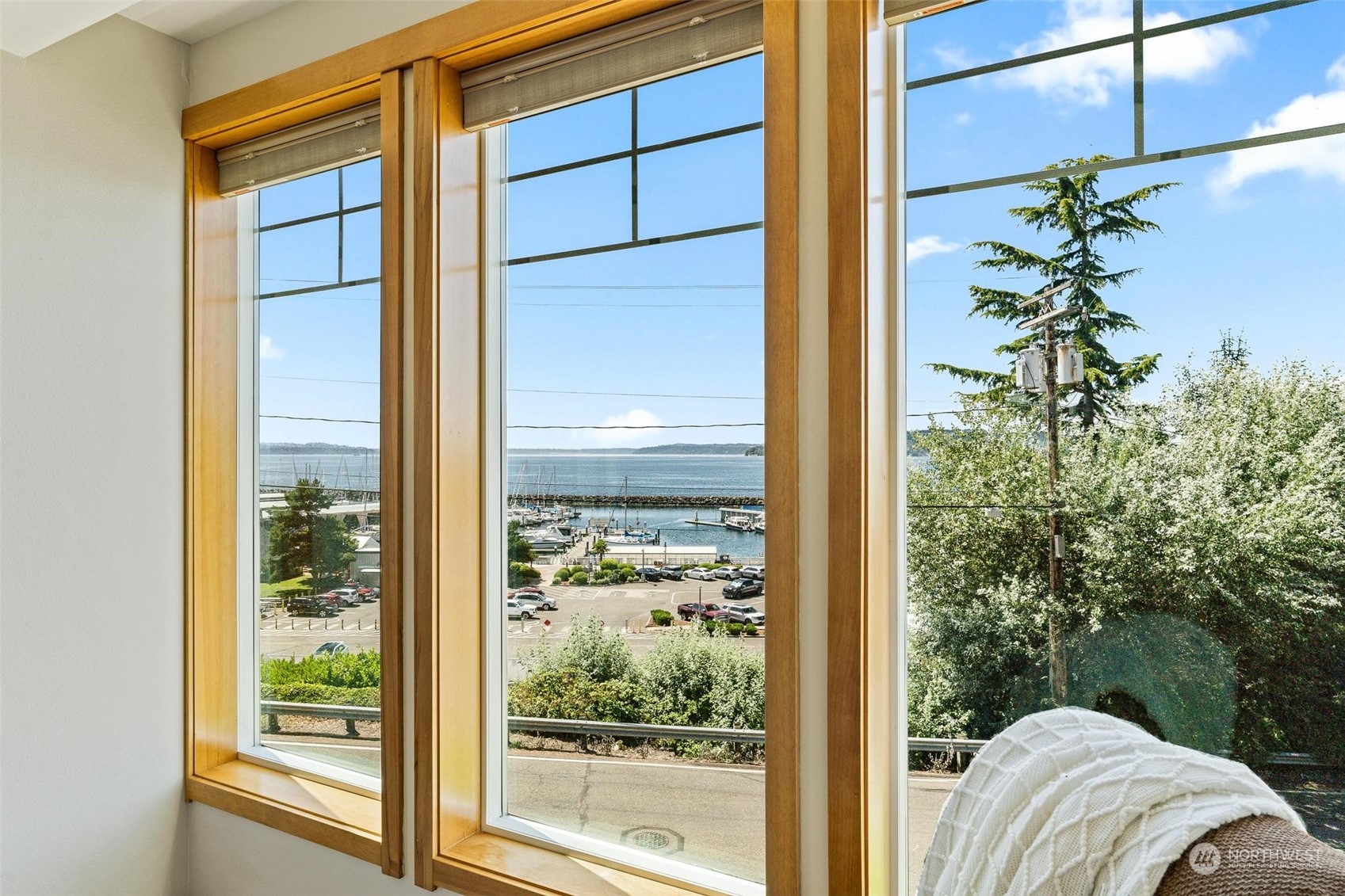 22226 Cliff Avenue S Unit: 204