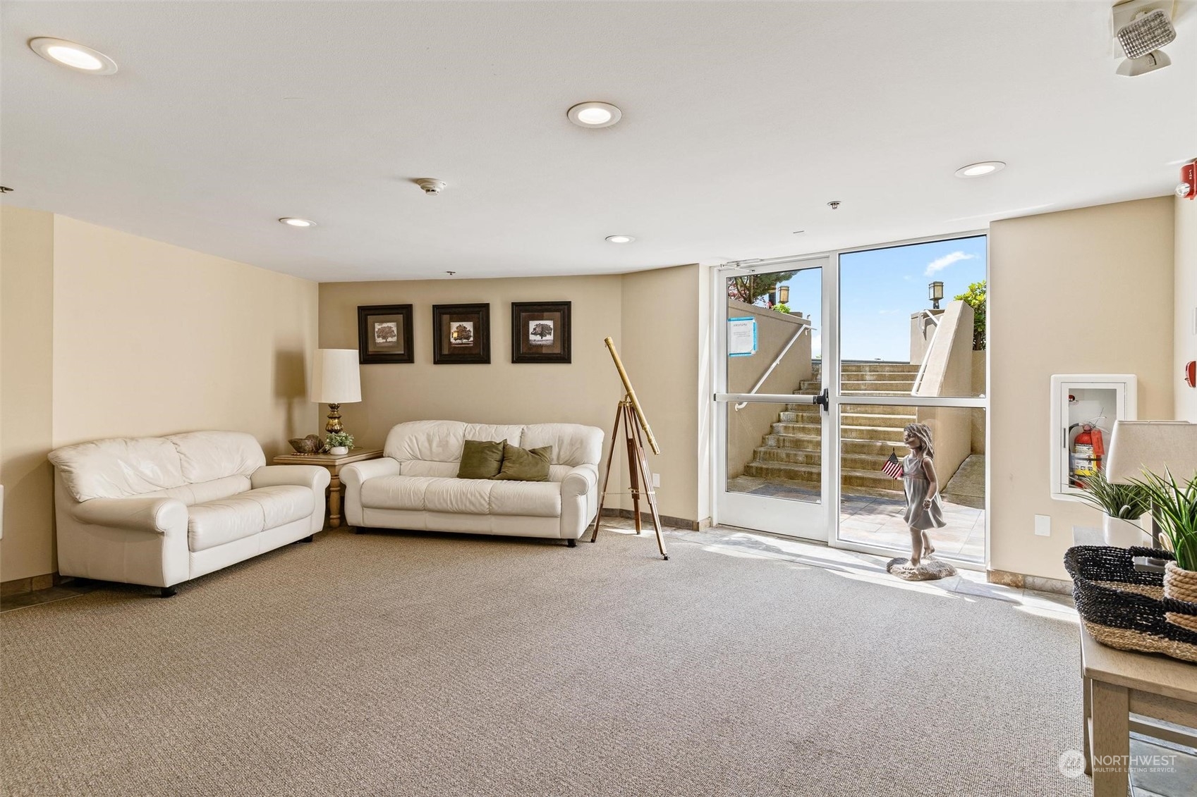 22226 Cliff Avenue S Unit: 204