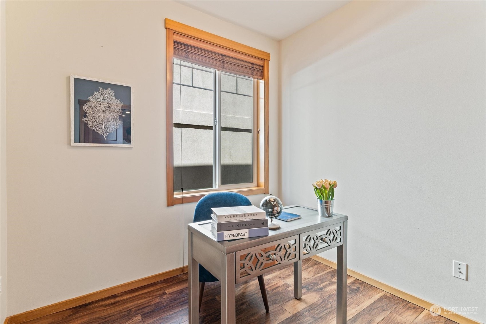 22226 Cliff Avenue S Unit: 204