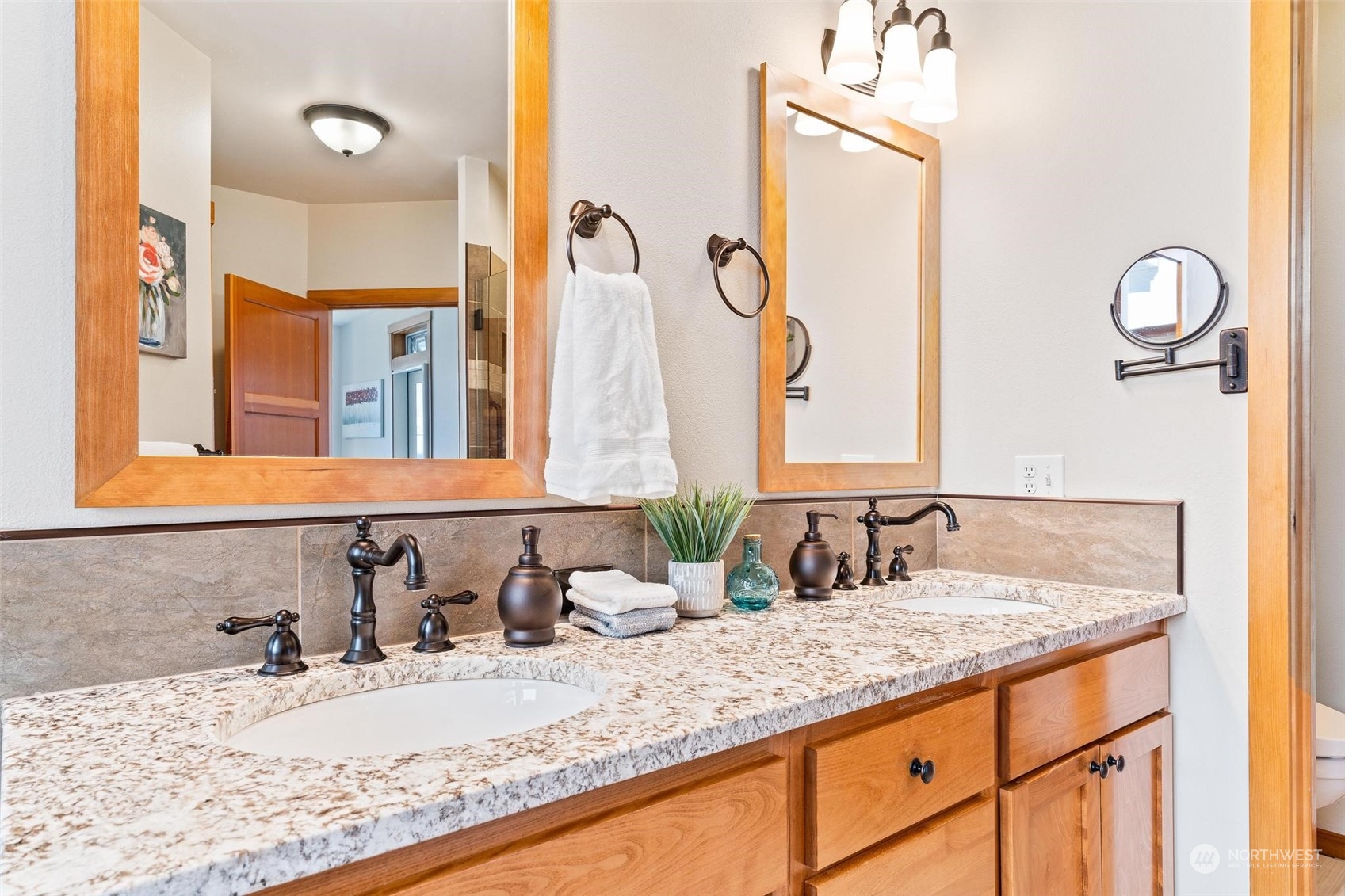 22226 Cliff Avenue S Unit: 204