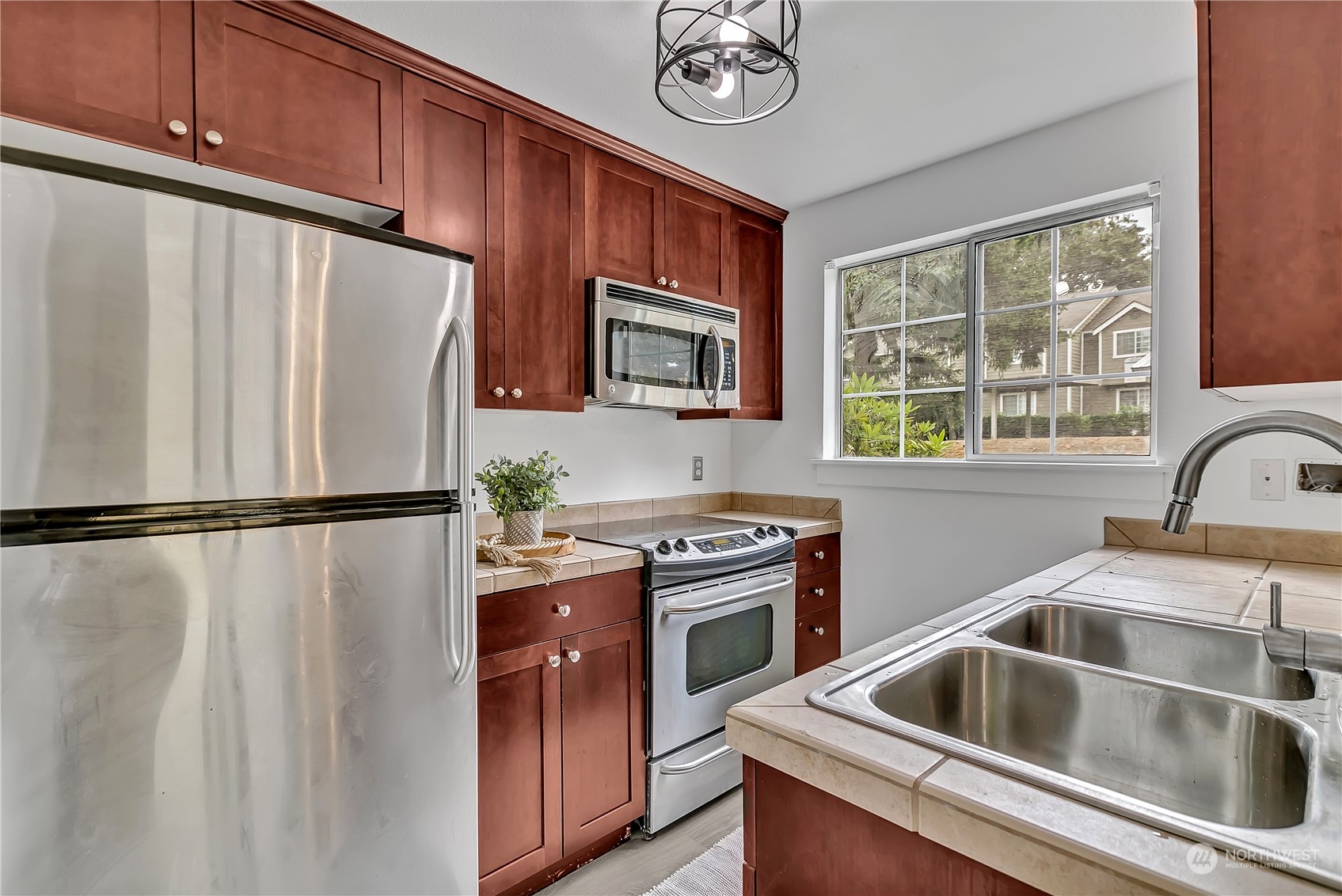 1808 S 284th Lane Unit: E101