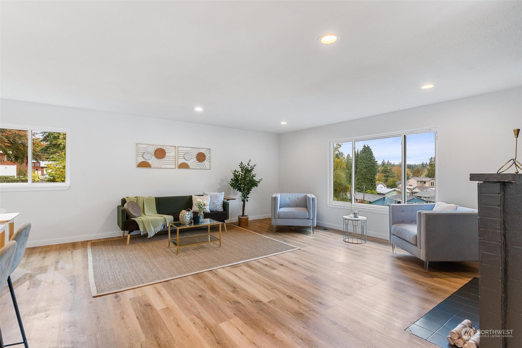 6209 Maple View Drive