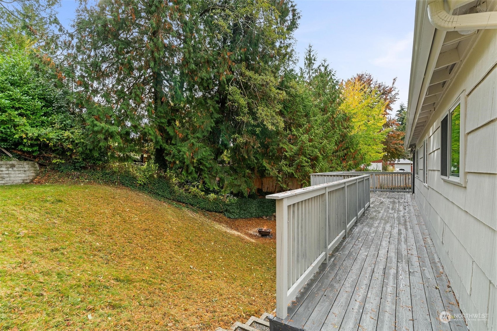 6209 Maple View Drive