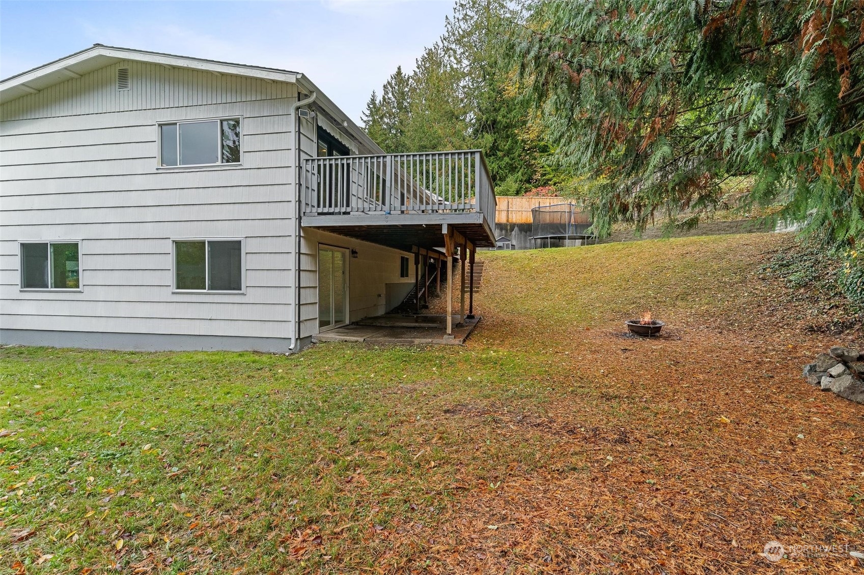 6209 Maple View Drive