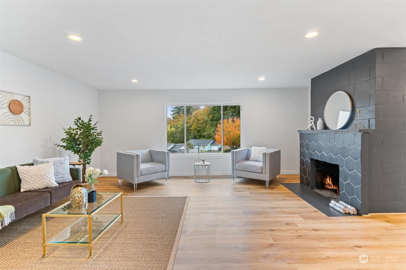 6209 Maple View Drive