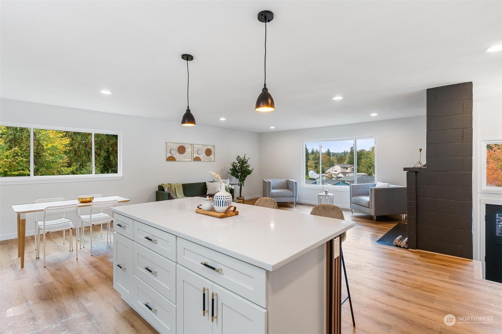 6209 Maple View Drive