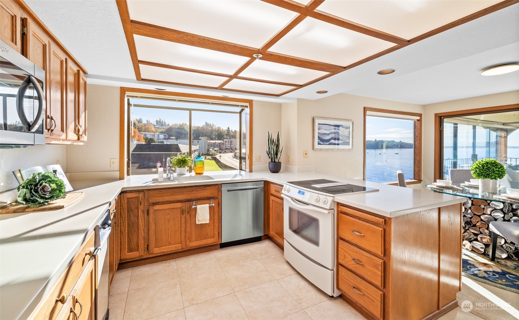 702 S 281st Street Unit: 201