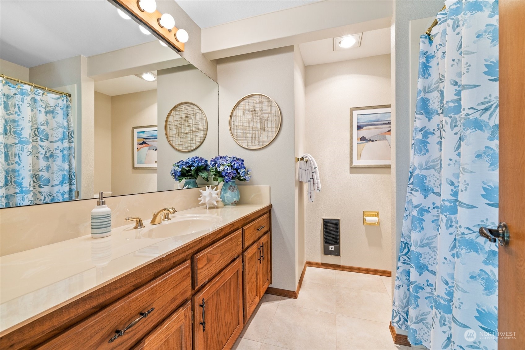 702 S 281st Street Unit: 201