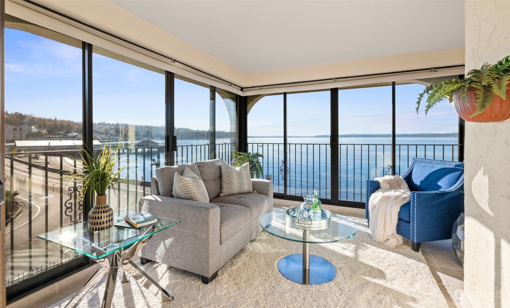 702 S 281st Street Unit: 201
