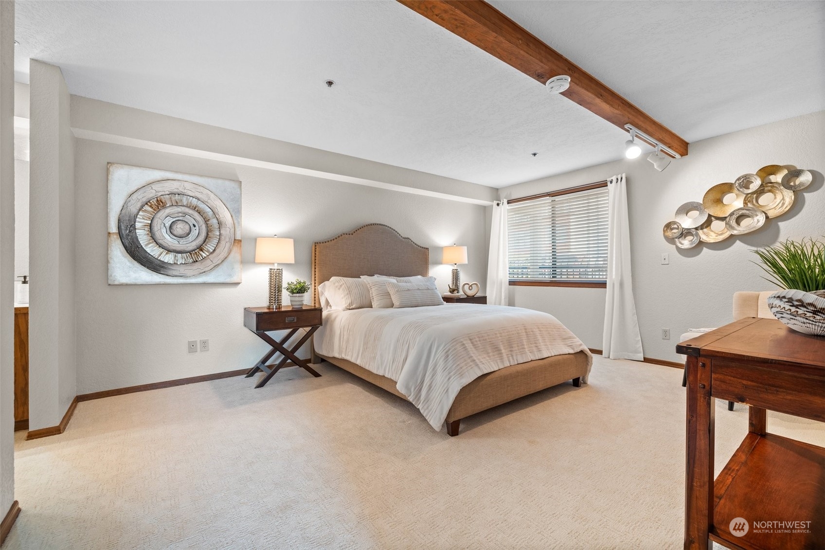 702 S 281st Street Unit: 201