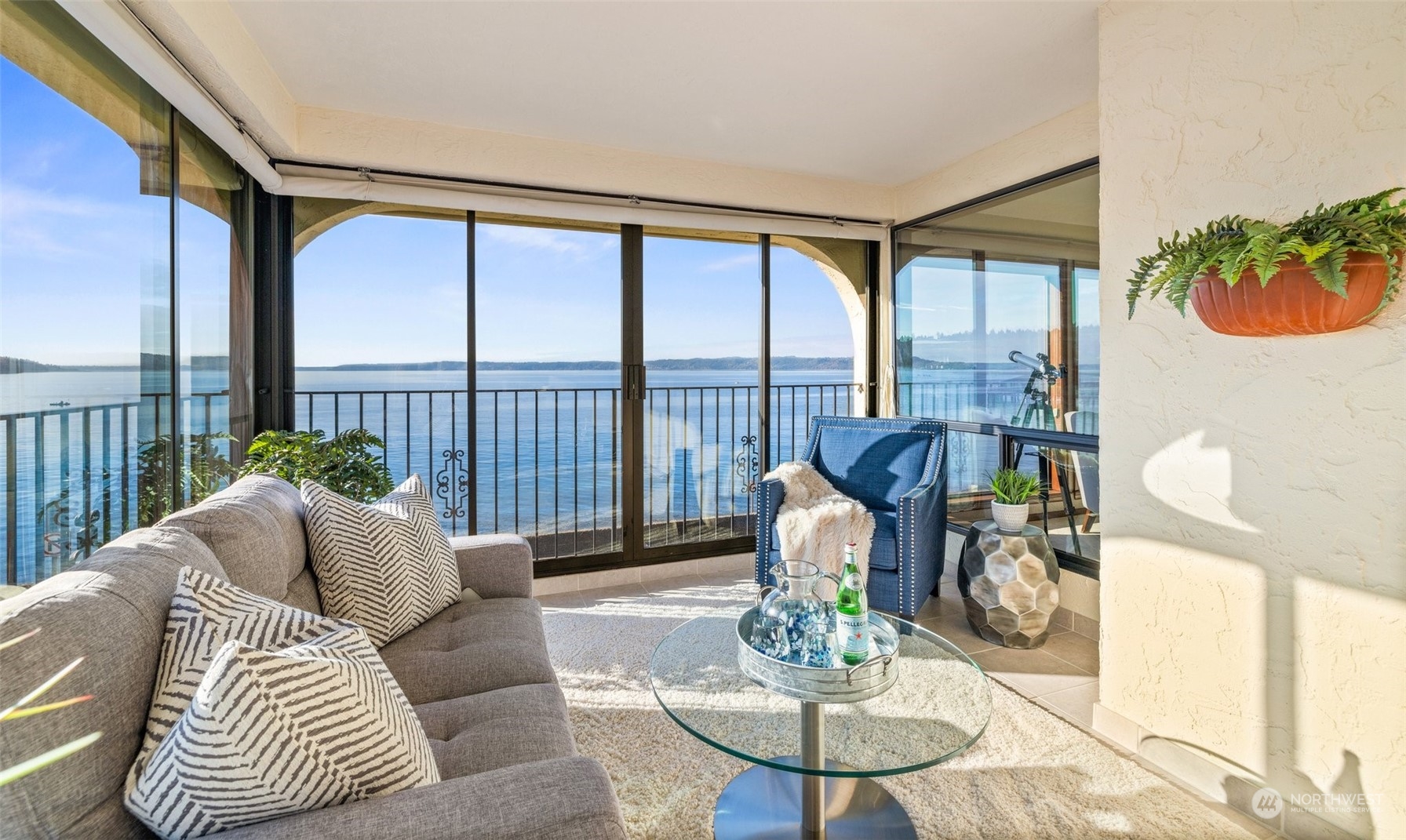 702 S 281st Street Unit: 201