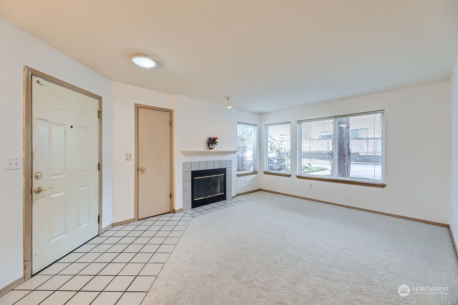 9210 Market Place Unit: M103