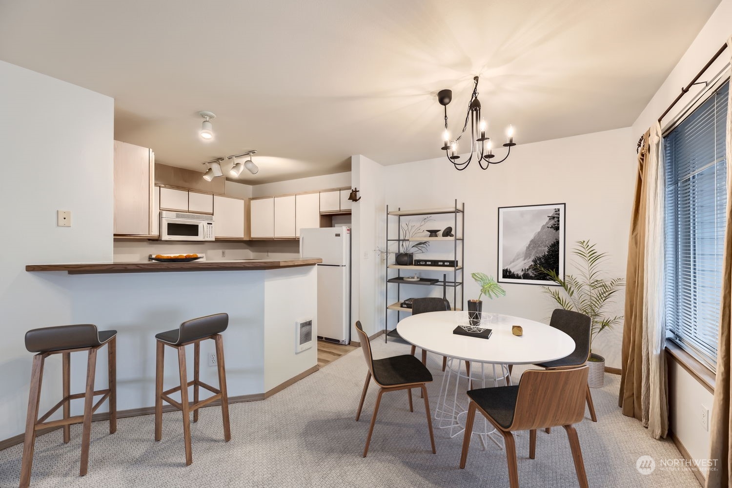 9210 Market Place Unit: M103