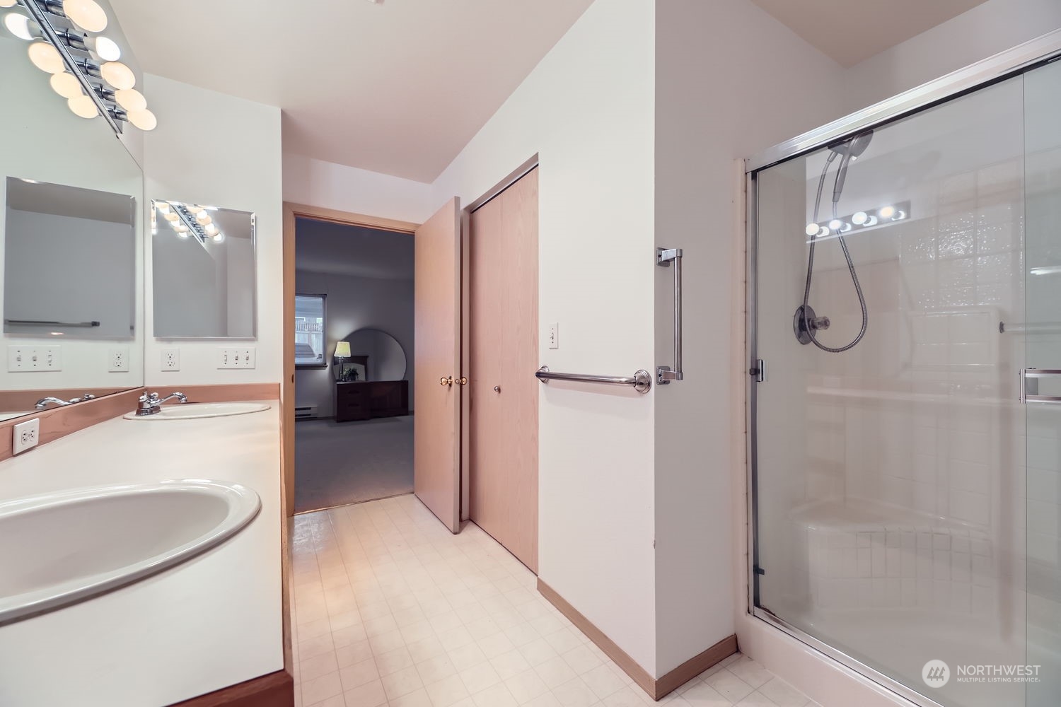 9210 Market Place Unit: M103