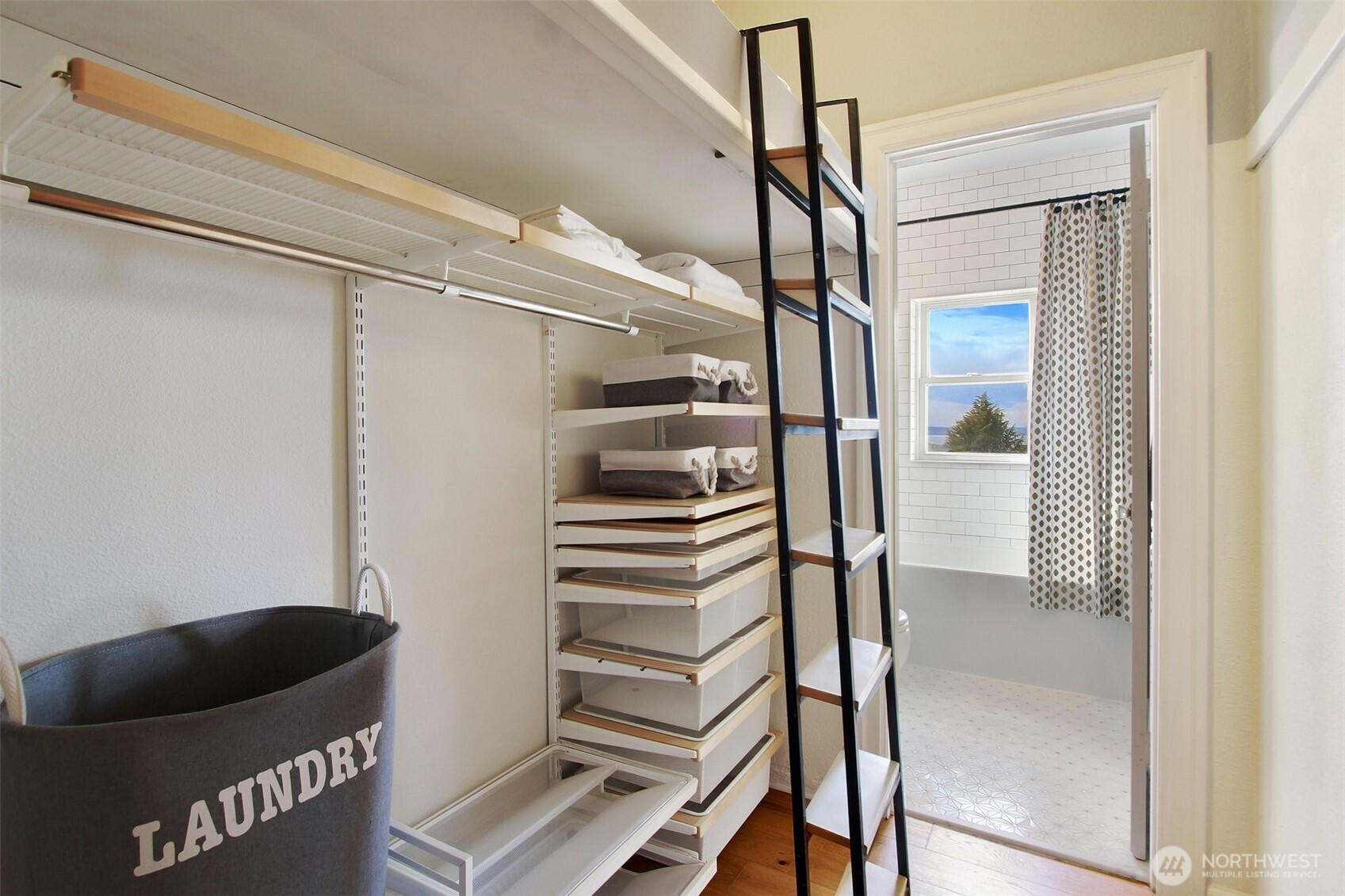 519 W Roy Street Unit: 107