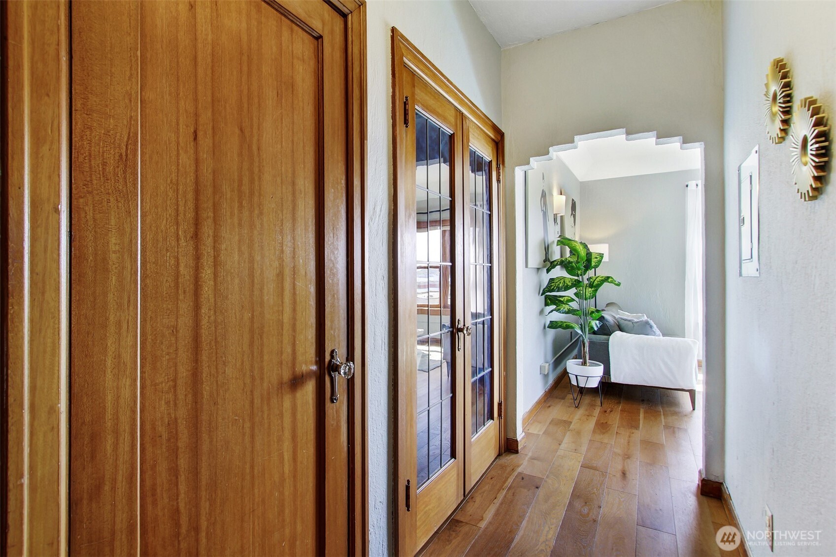 519 W Roy Street Unit: 107