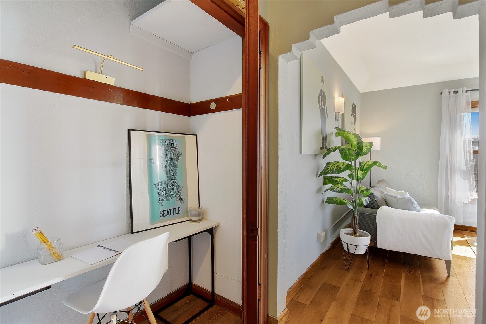 519 W Roy Street Unit: 107