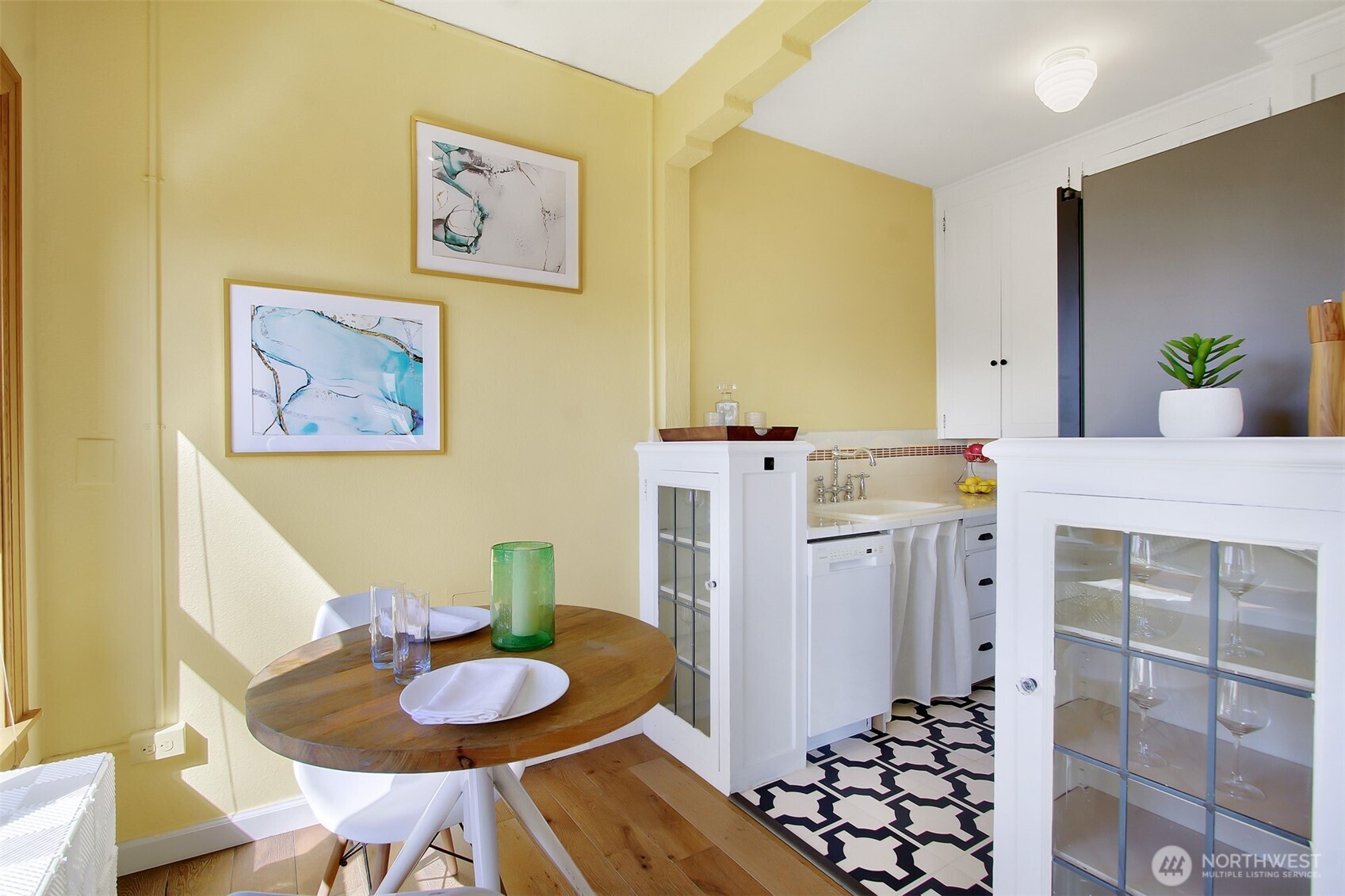 519 W Roy Street Unit: 107