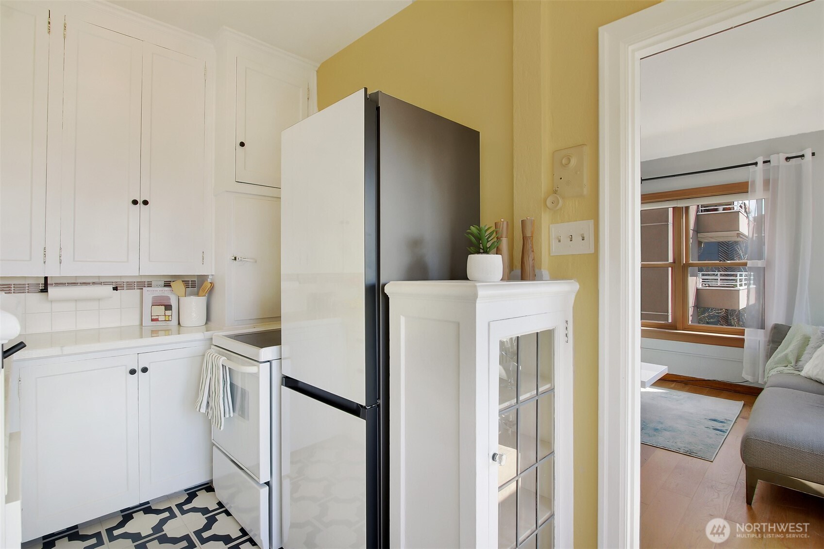 519 W Roy Street Unit: 107