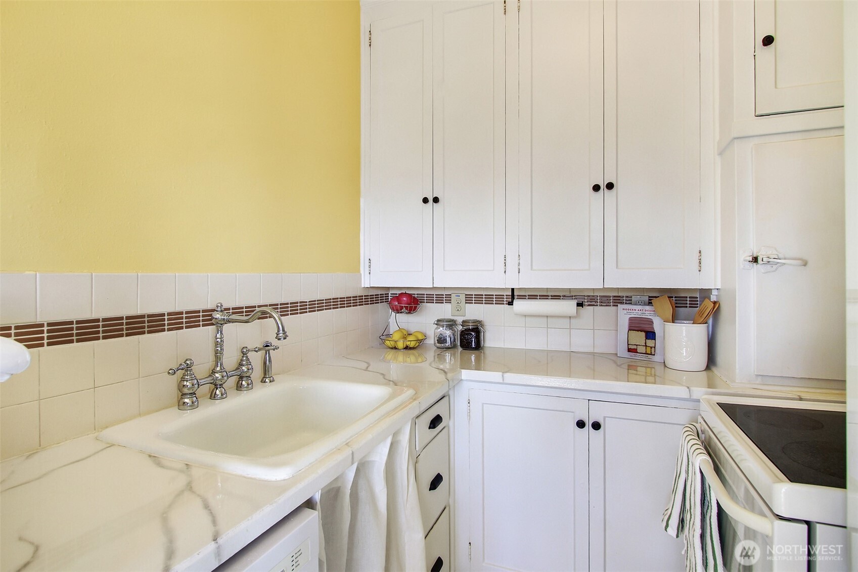 519 W Roy Street Unit: 107
