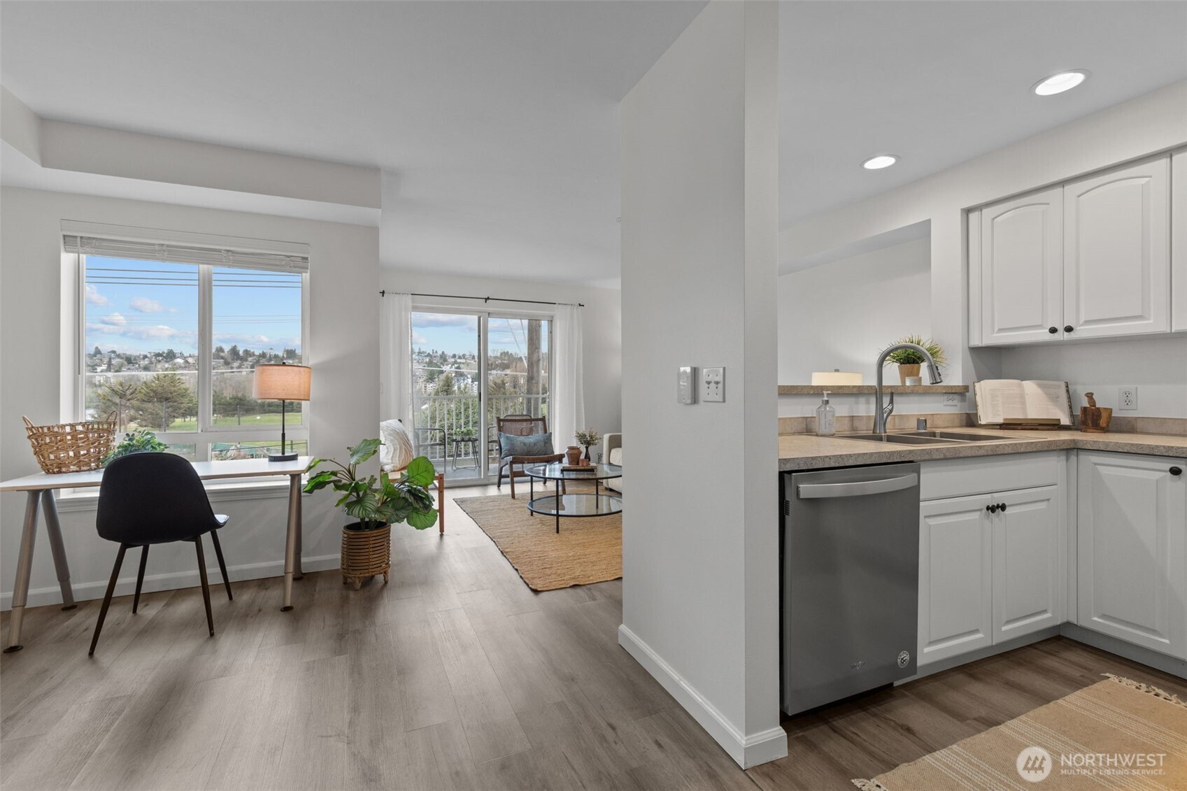 2530 15th Avenue W Unit: 407