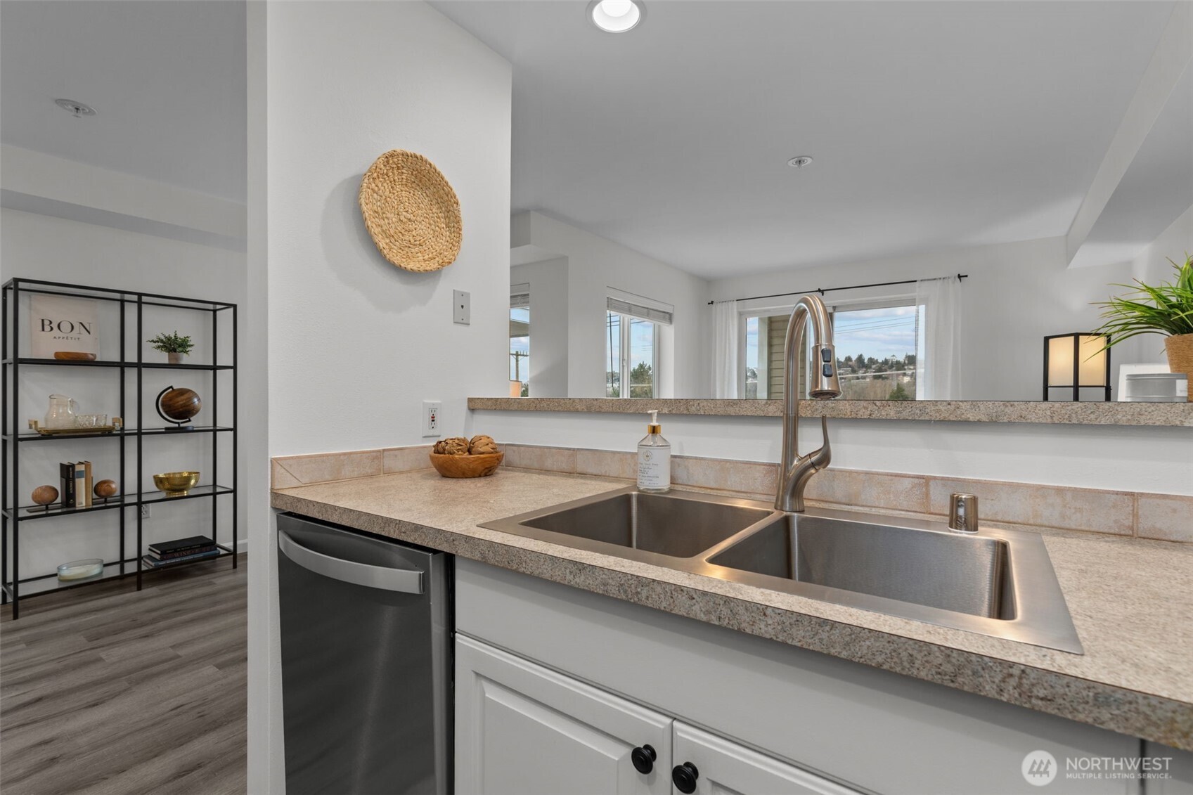 2530 15th Avenue W Unit: 407