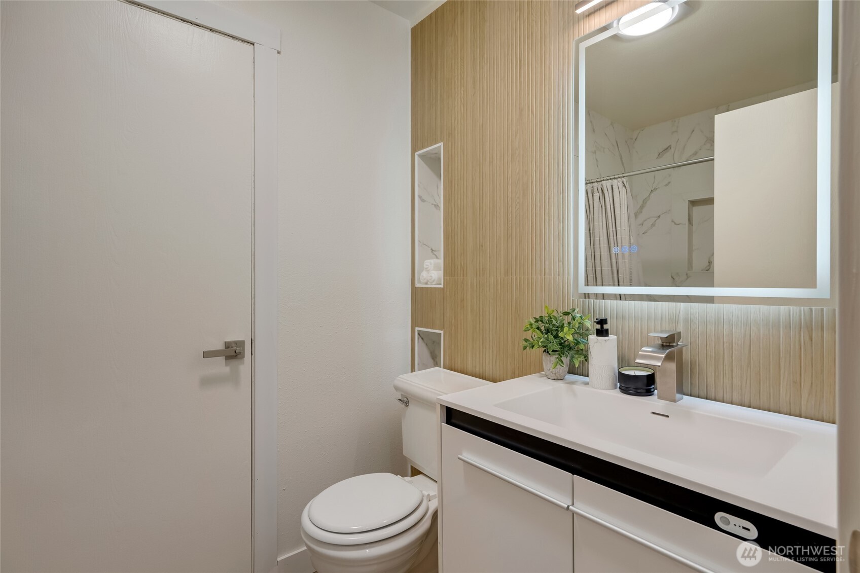 12415 NE 130th Court Unit: H306