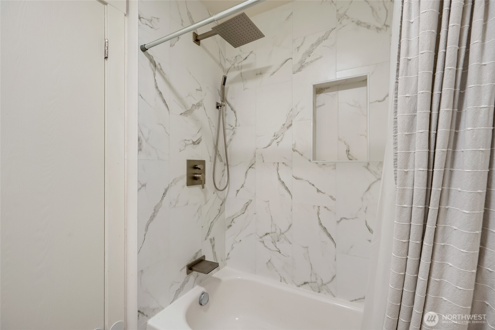 12415 NE 130th Court Unit: H306