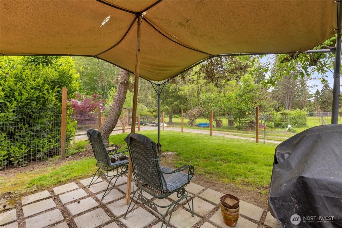 304 Riverview Drive NE