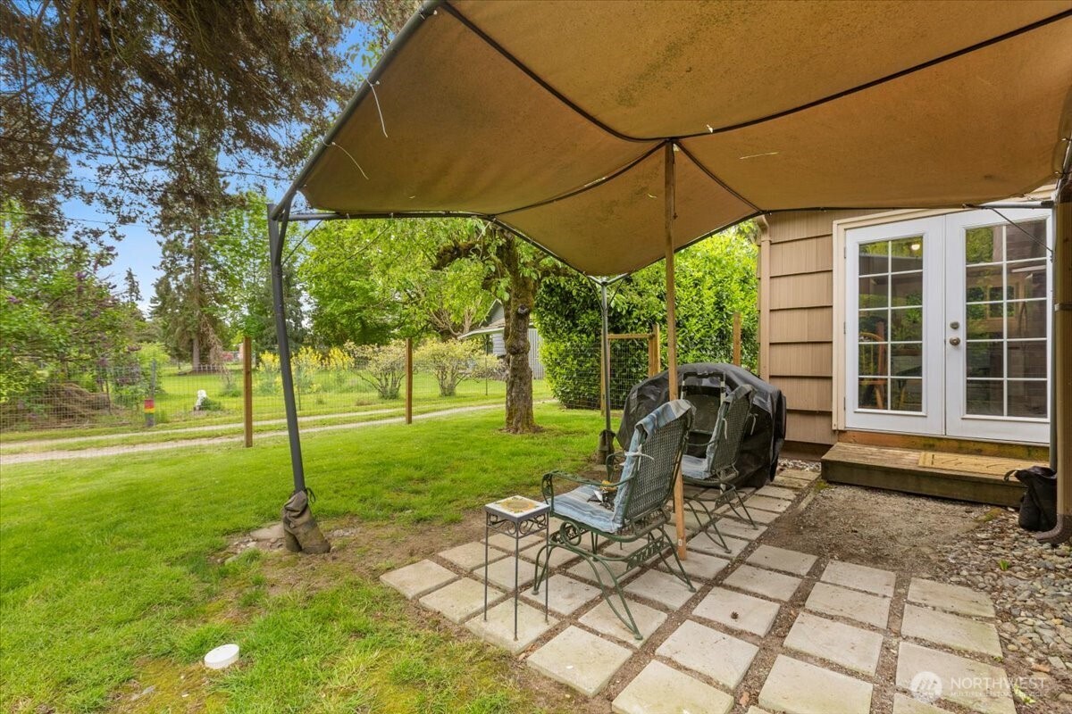 304 Riverview Drive NE