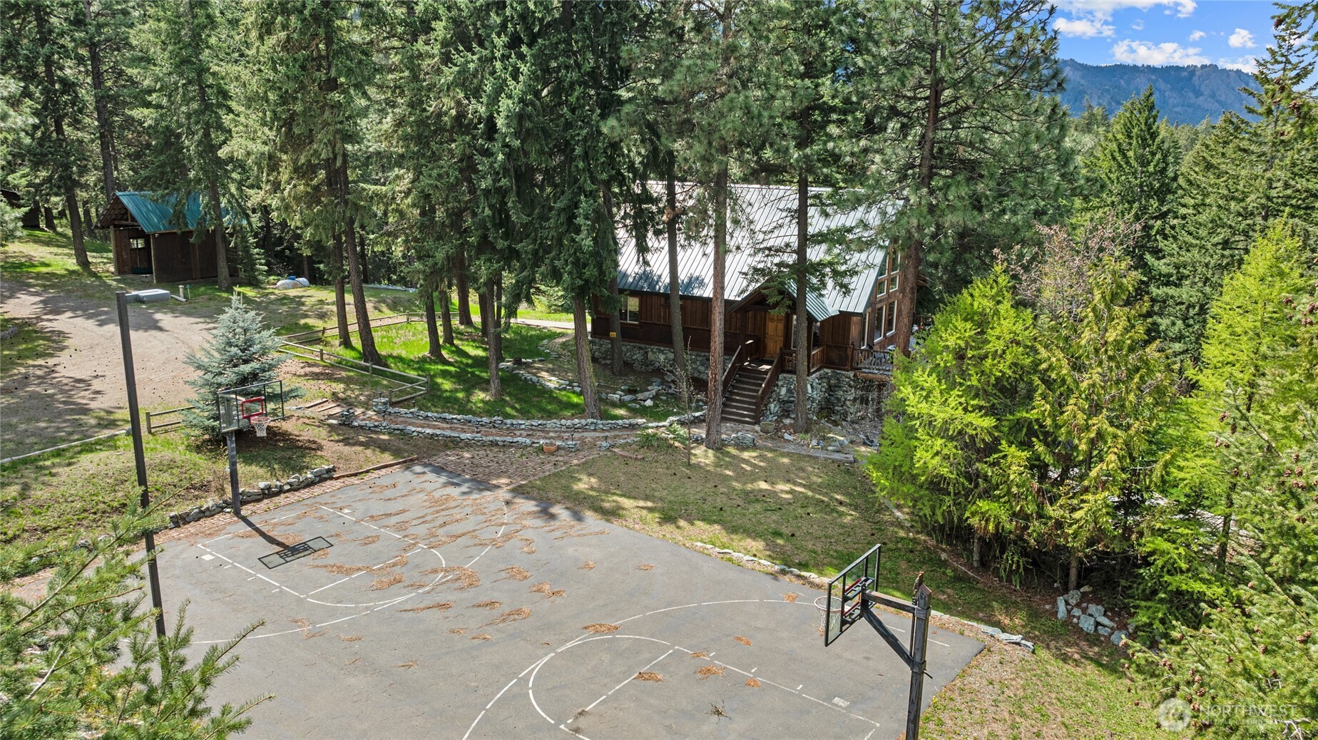 8607 Upper Peoh Point Road